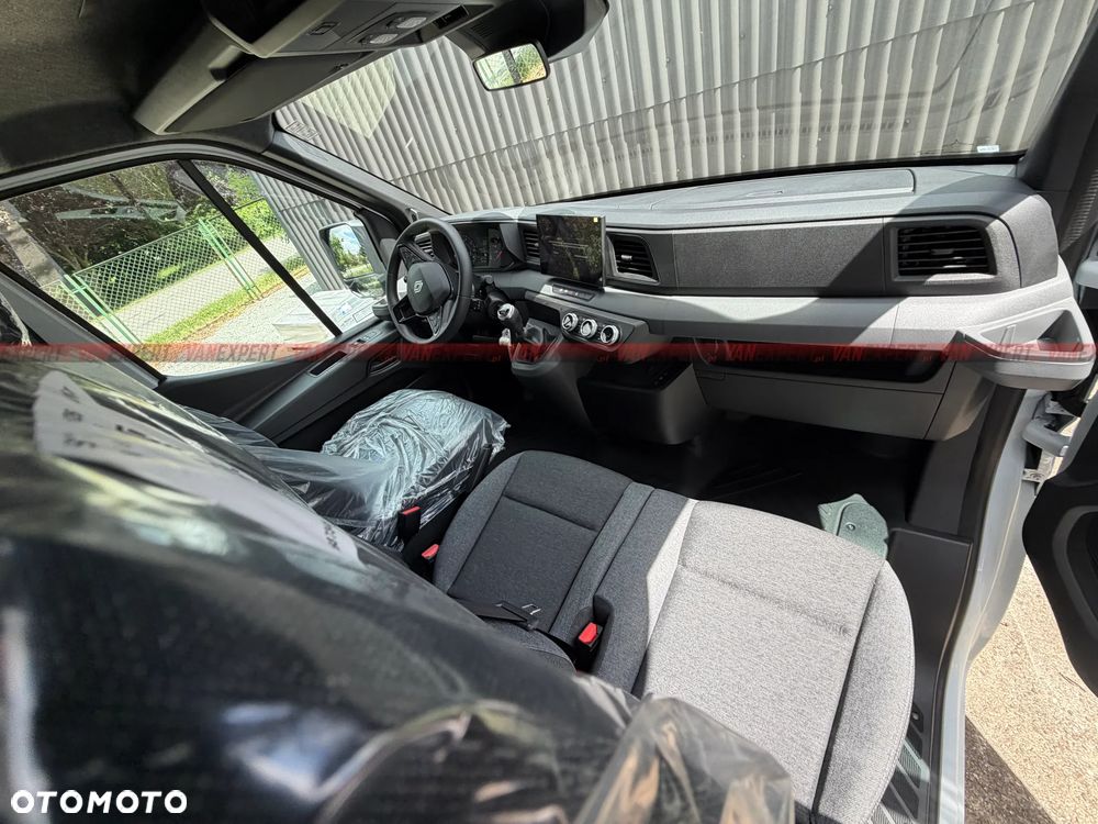 Renault MASTER RWD Bliźniak Kontener + Winda 1T - 20