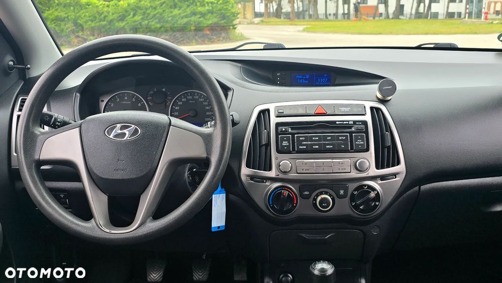 Hyundai i20 - 13