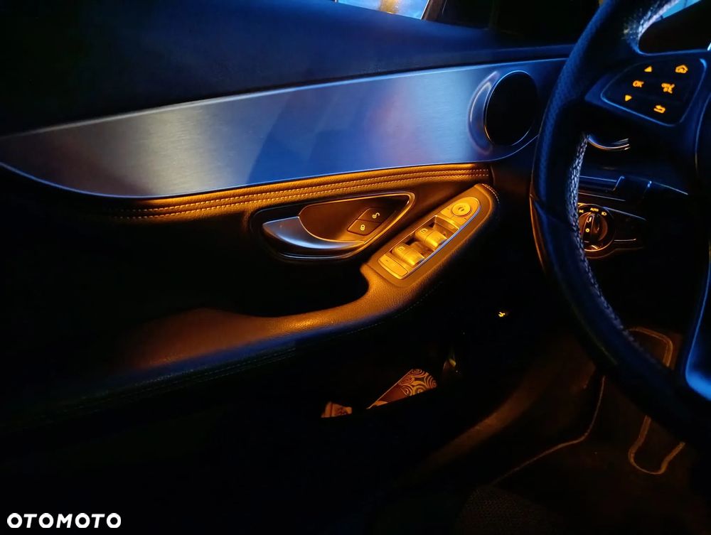 Mercedes-Benz Klasa C 200 7G-TRONIC - 25