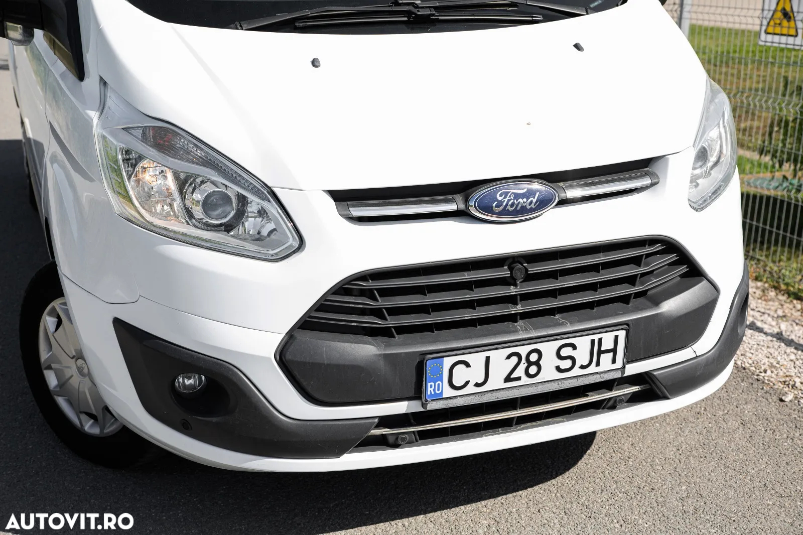 Ford Transit Custom DCIV 310 2.0 TDCI LWB L2H1 Limited - 9