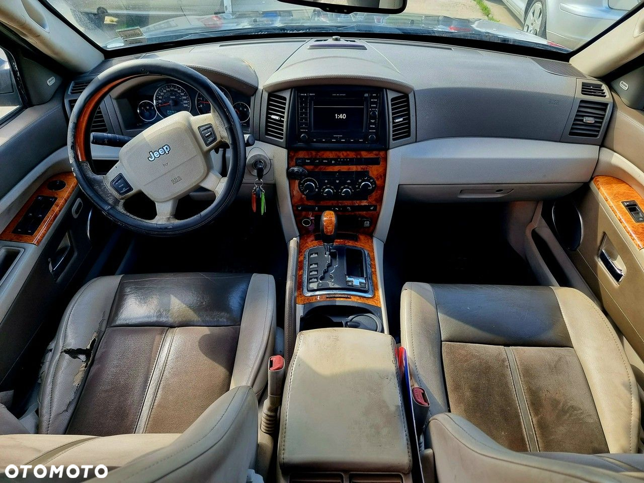 Jeep Grand Cherokee - 13