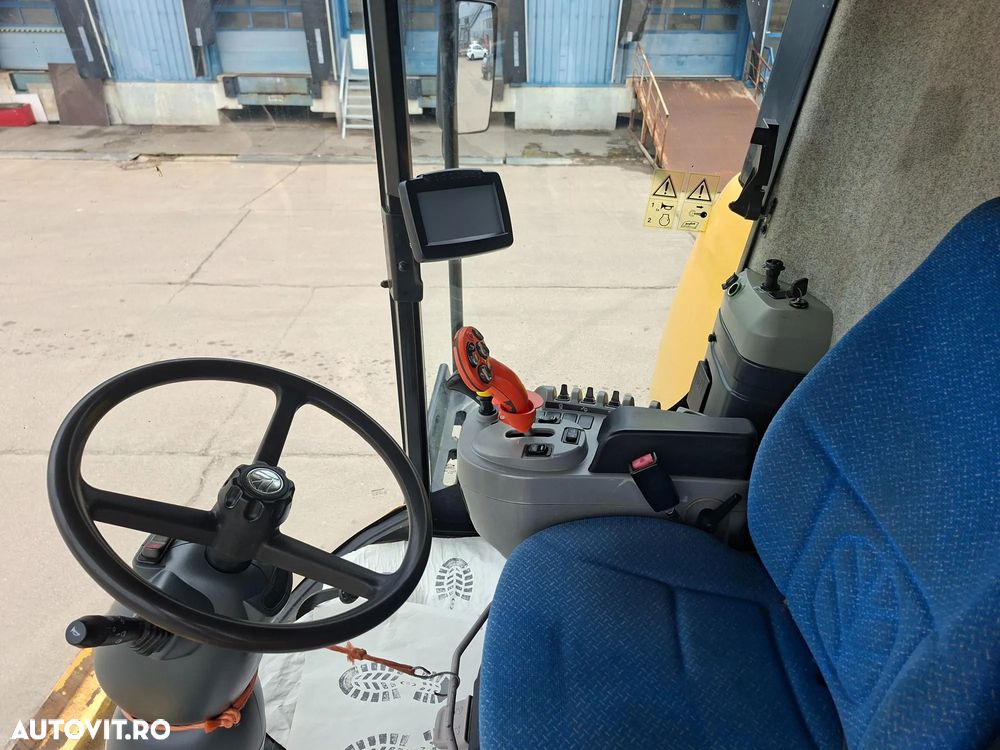 New Holland CX 6.90 ST5 COMBINA AGRICOLA CU HEDER PAIOASE 760CG 6,70M/22FT VF SI CARUCIOR TRANSPORT - 16