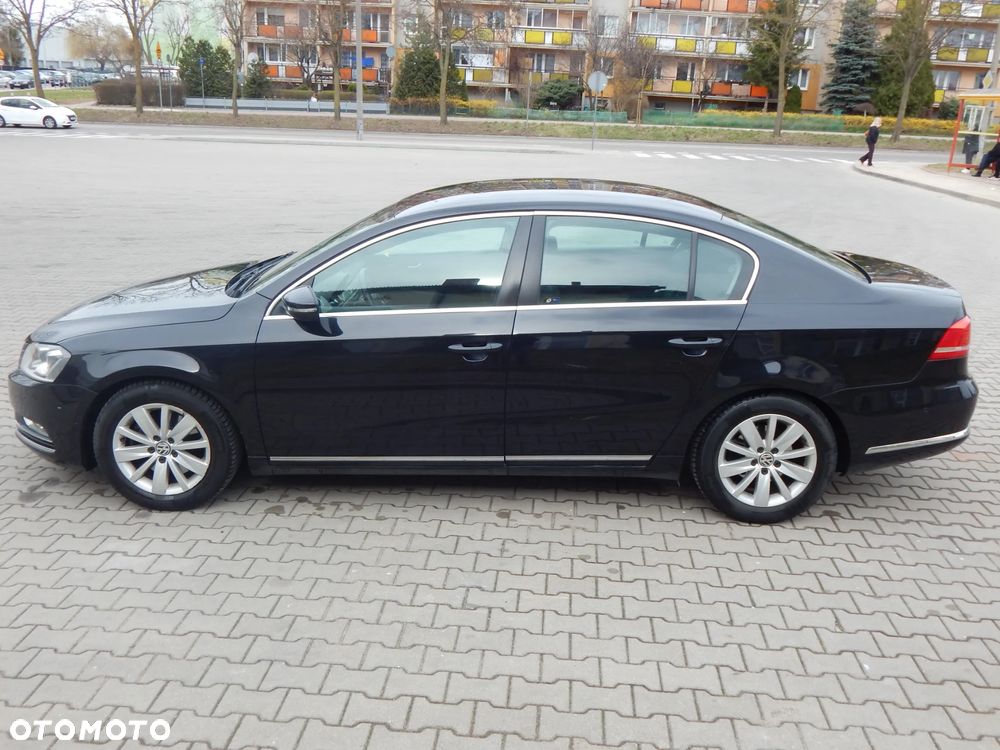 Volkswagen Passat - 8