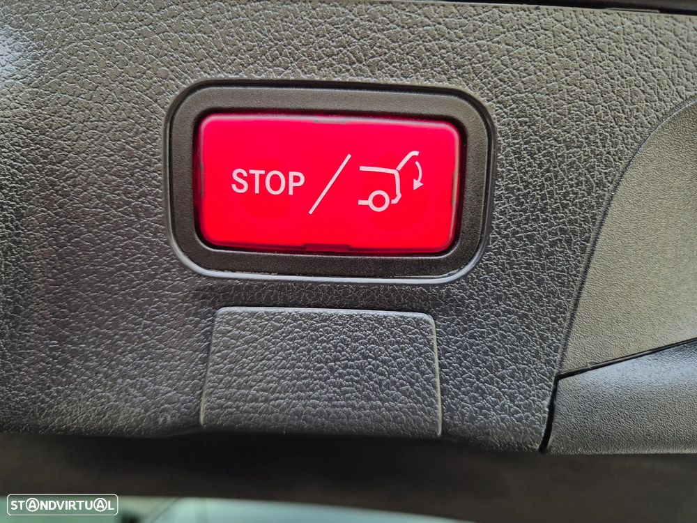 Mercedes-Benz CLA 200 d Shooting Brake AMG Line Aut. - 48