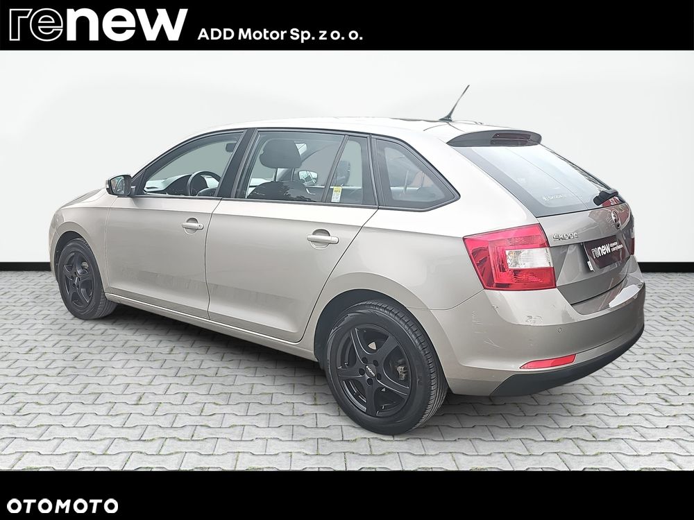 Skoda RAPID - 7