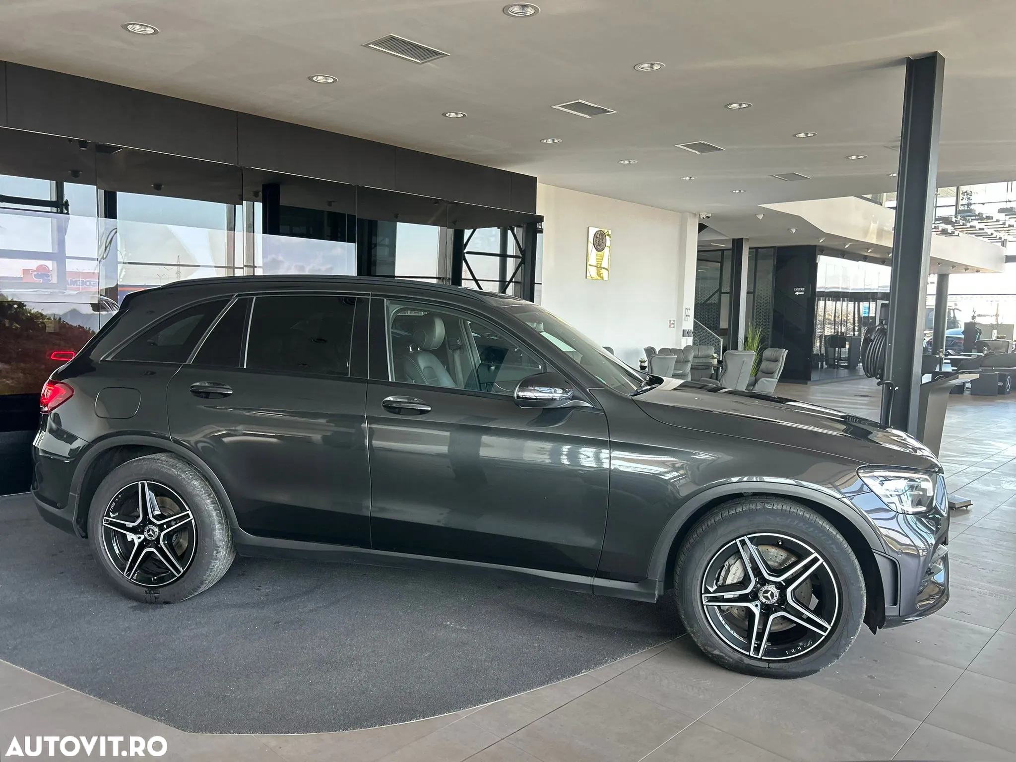 Mercedes-Benz GLC 220 d 4Matic 9G-TRONIC AMG Line - 8