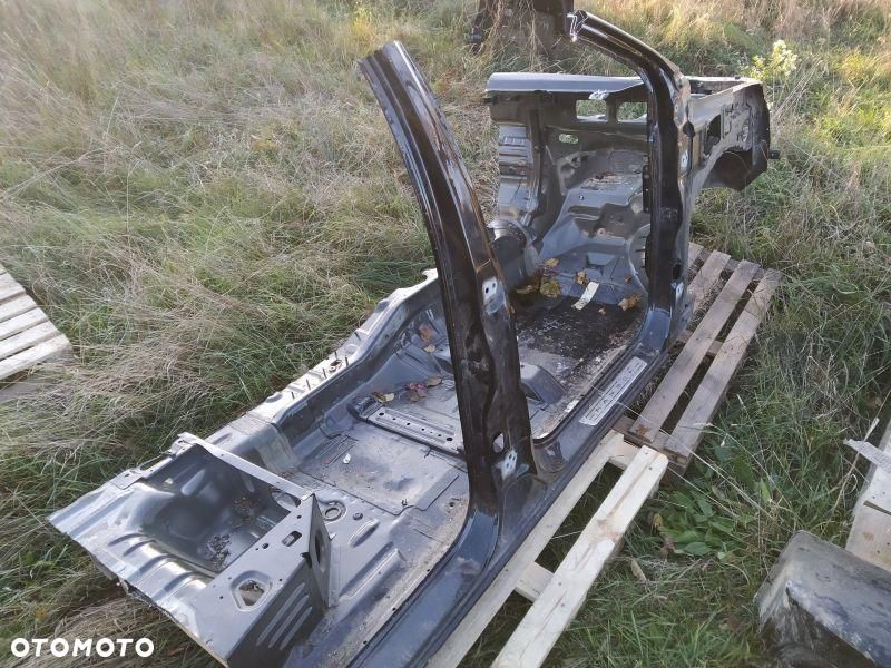 ĆWIARTKA PRAWA STRONA 4 DRZWI FORDRANGER V 2016 - 7
