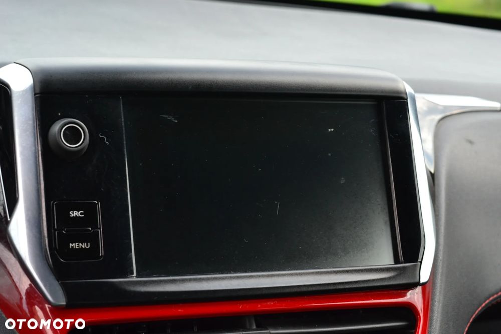 Peugeot 208 GTI 200 THP - 10