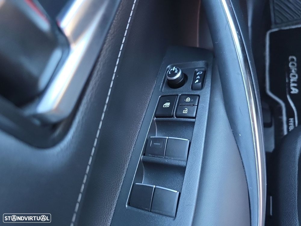 Toyota Corolla Touring Sports 1.8 Hybrid Comfort Plus - 14