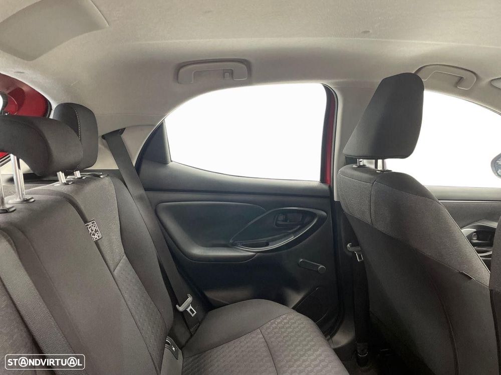 Toyota Yaris - 13