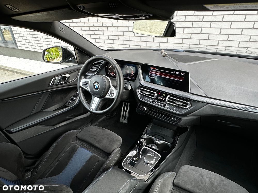 BMW Seria 2 220i GT M Sport sport - 36