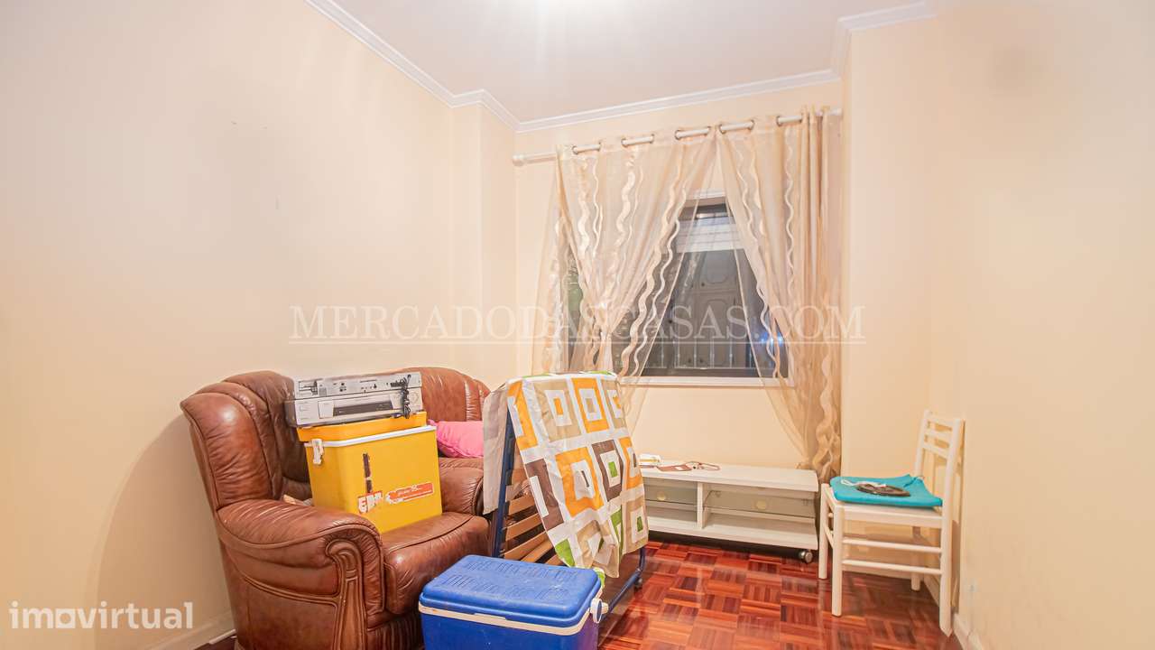 Apartamento T3, c/ lugar de garagem e varanda - Grande imagem: 3/10