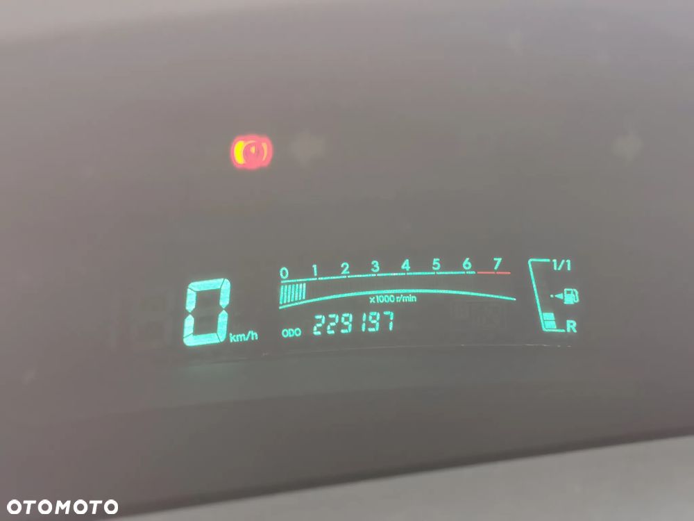 Toyota Yaris - 16