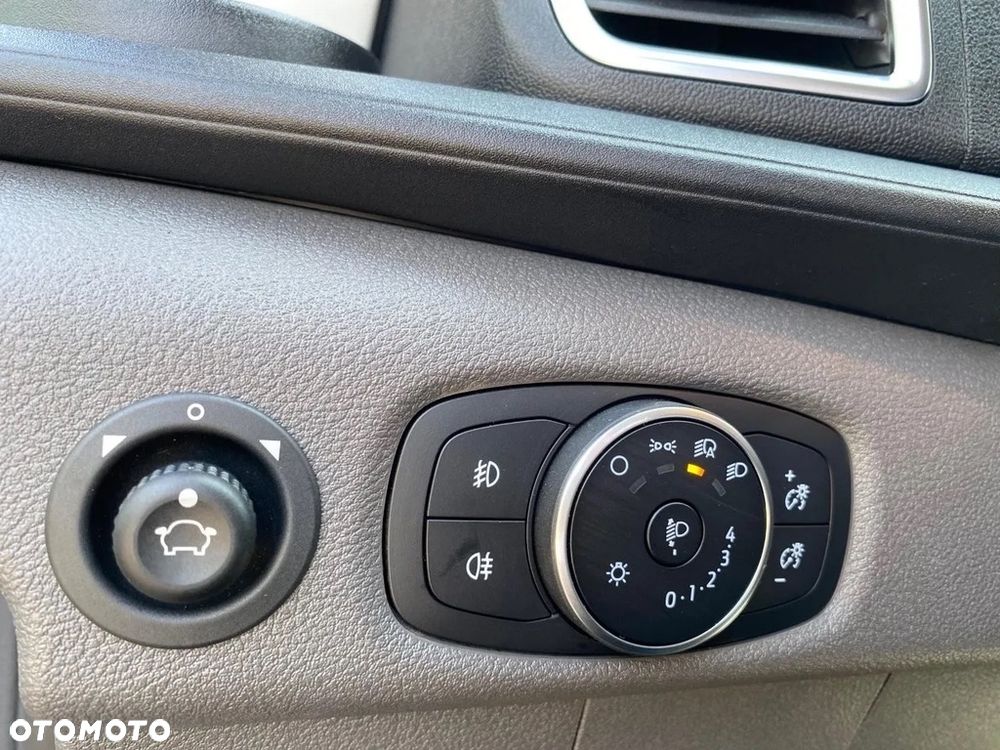 Ford Transit - 12