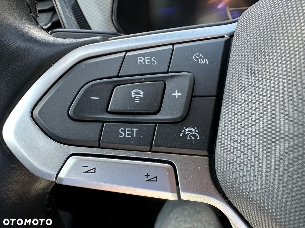 Volkswagen T-Cross - 16