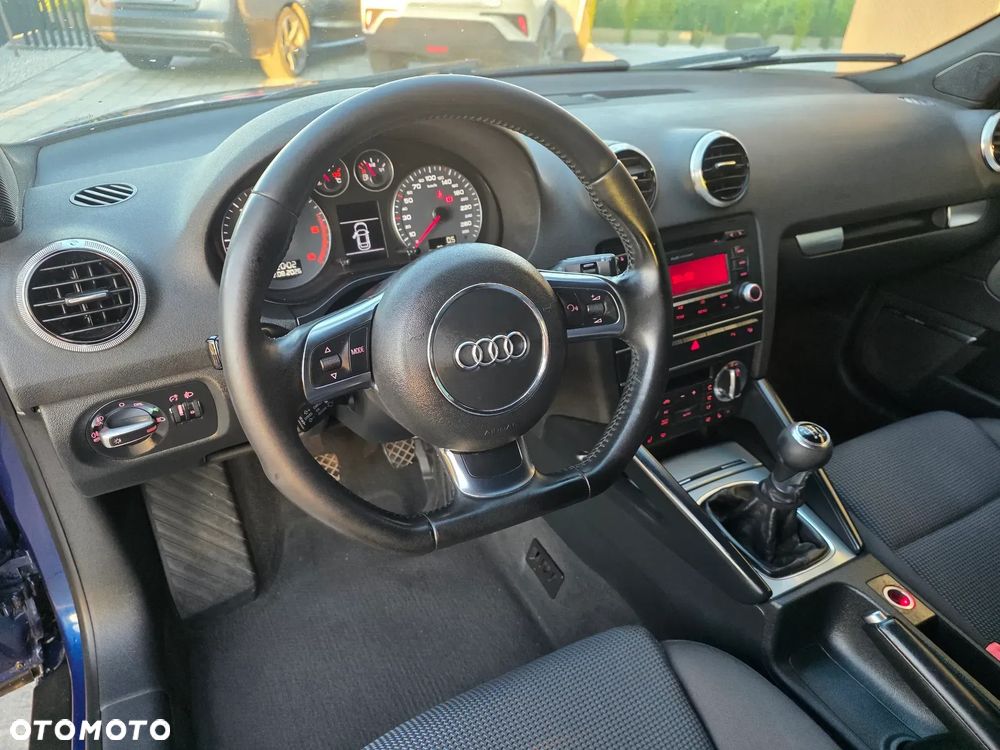 Audi A3 3-drzwiowe 2.0 TDI DPF Attraction - 28