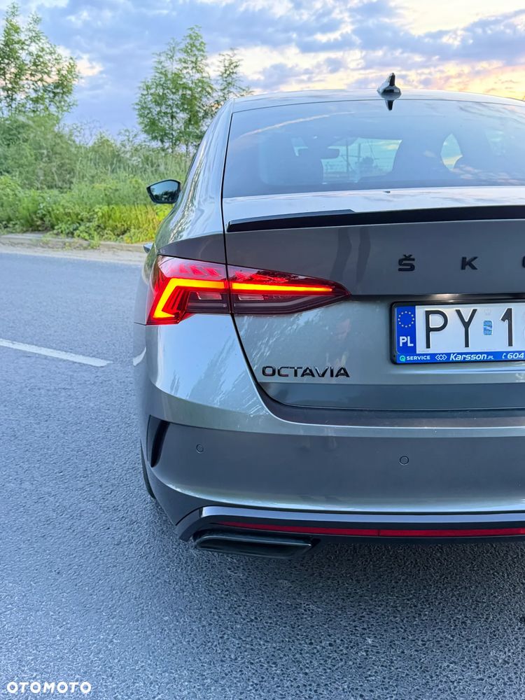 Skoda Octavia 2.0 TDI RS DSG - 8