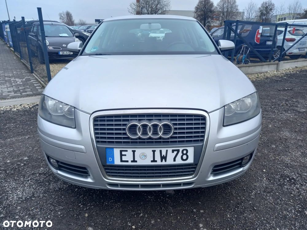 Audi A3 Sportback 1.6 Attraction - 1
