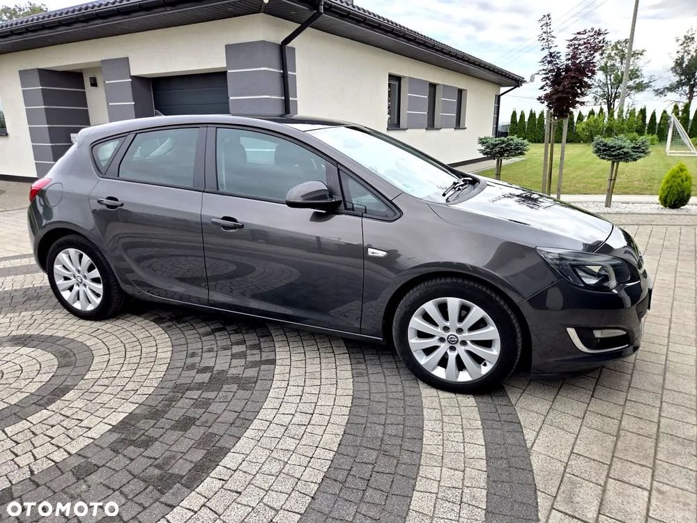 Opel Astra - 4