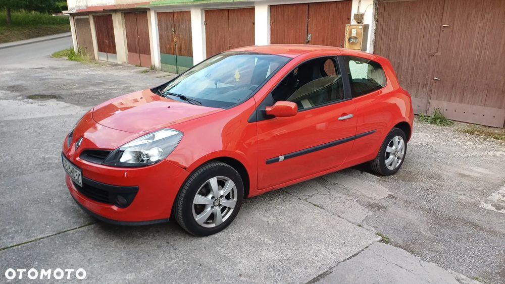 Renault Clio 1.2 16V Dynamique - 1