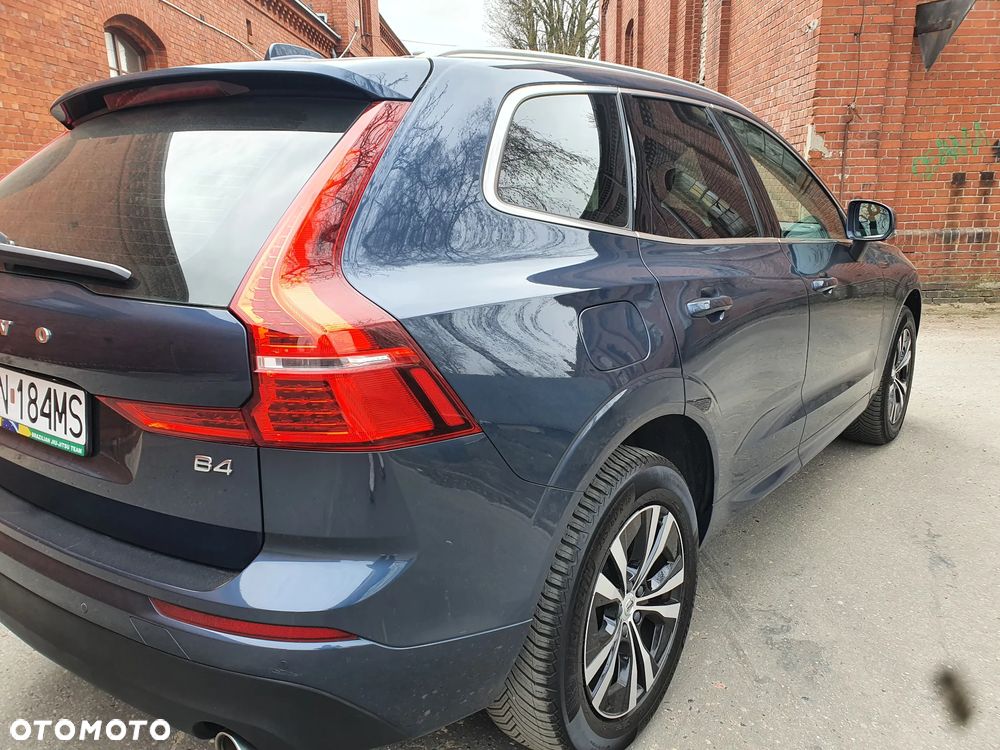 Volvo XC 60 B4 B Geartronic Momentum Pro - 5