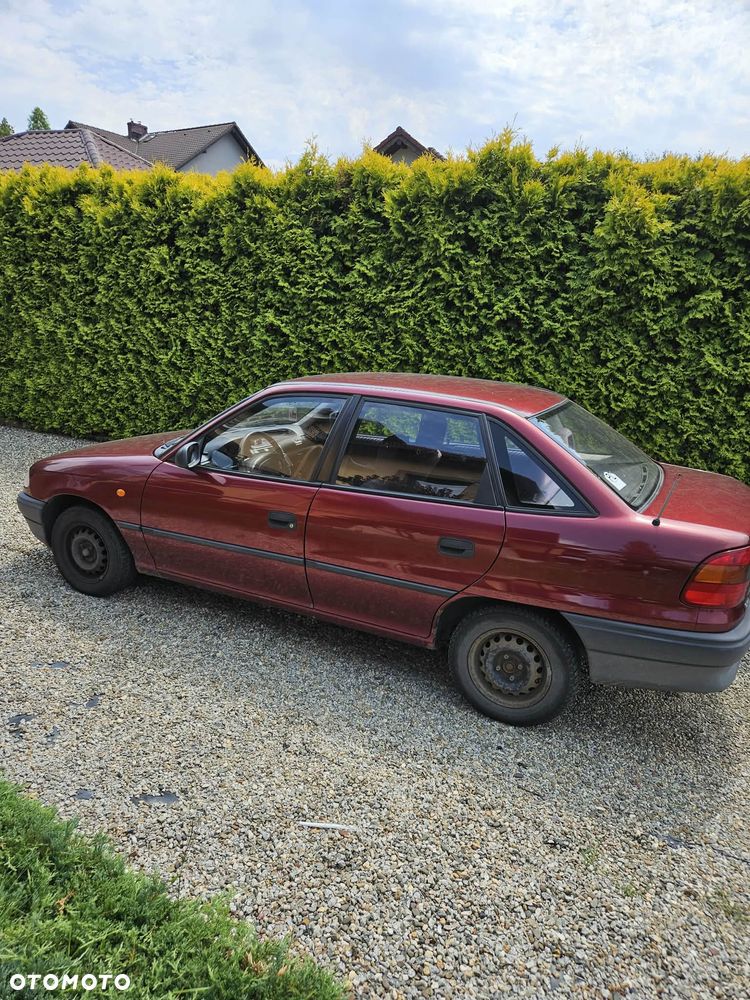 Opel Astra 1.4 GL (air) - 6