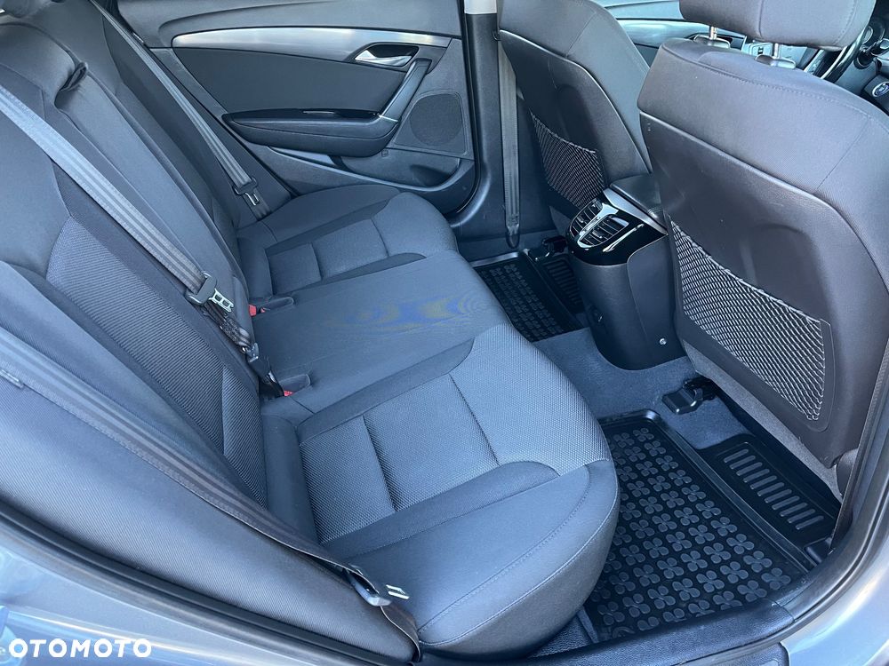 Hyundai i40 Kombi 1.7 CRDi DCT Premium - 12