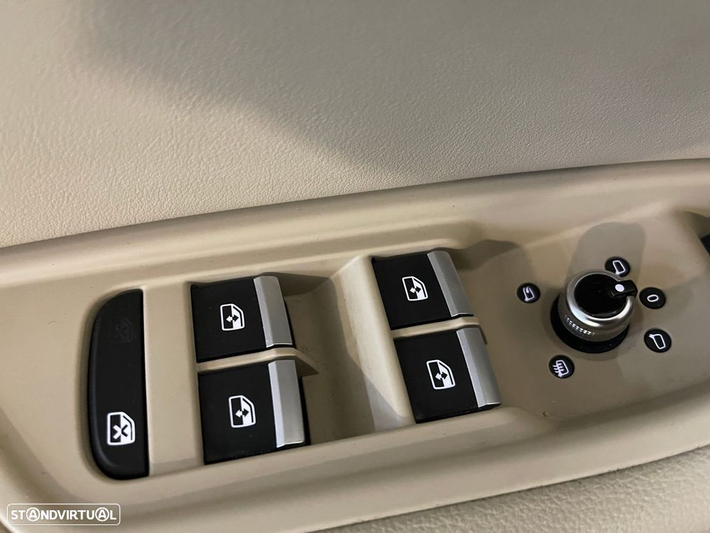 Audi A4 Avant 2.0 TDI Multitronic Advance - 32