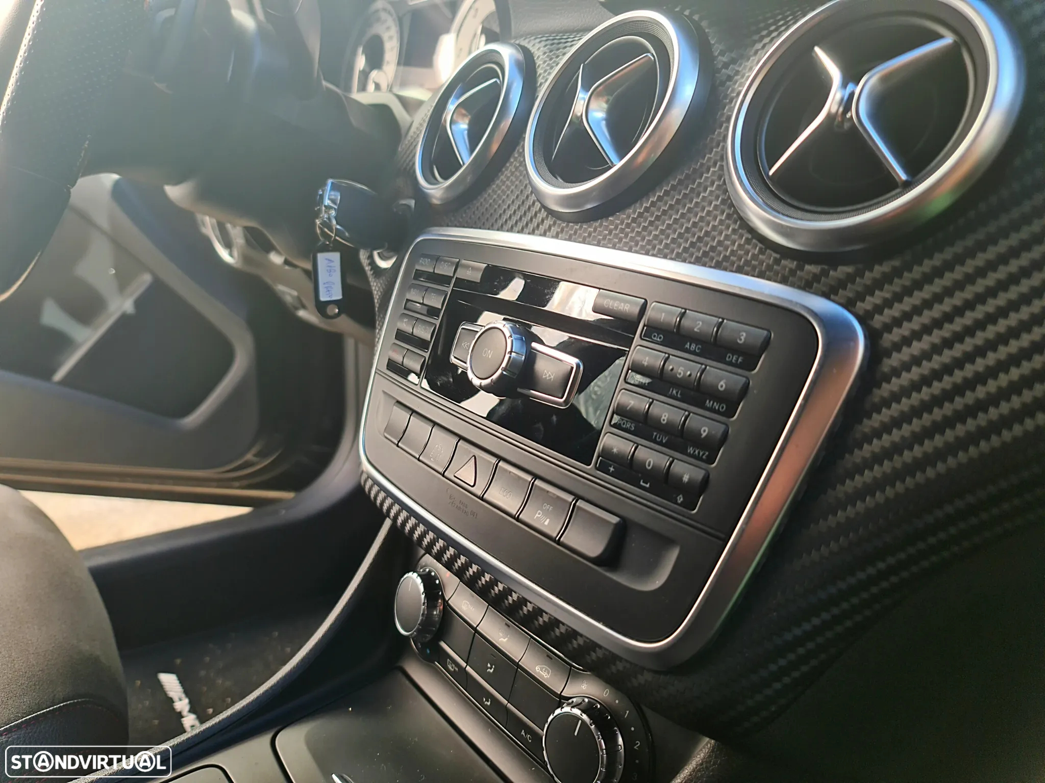 Mercedes-Benz A 180 d 7G-DCT AMG Line - 16