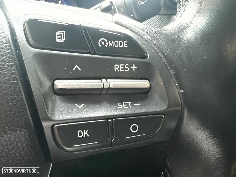 Hyundai Kauai 1.6 CRDi Premium DCT - 24