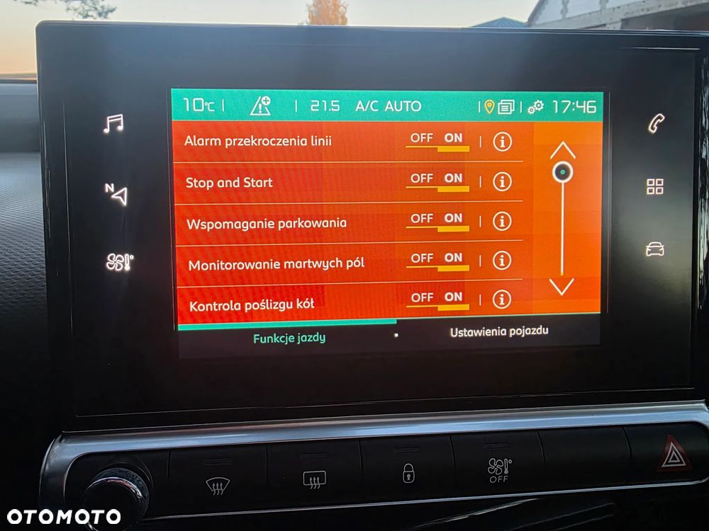 Citroën C4 Cactus 1.2 PureTech Shine S&S - 22