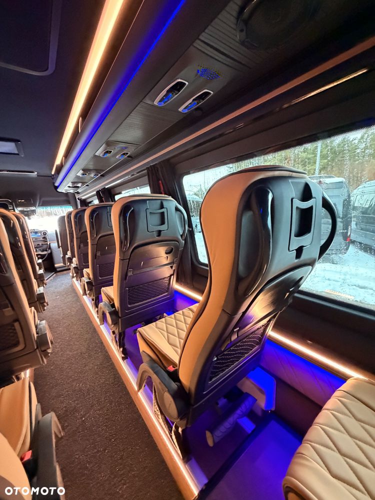 Mercedes-Benz Sprinter 519 - 15