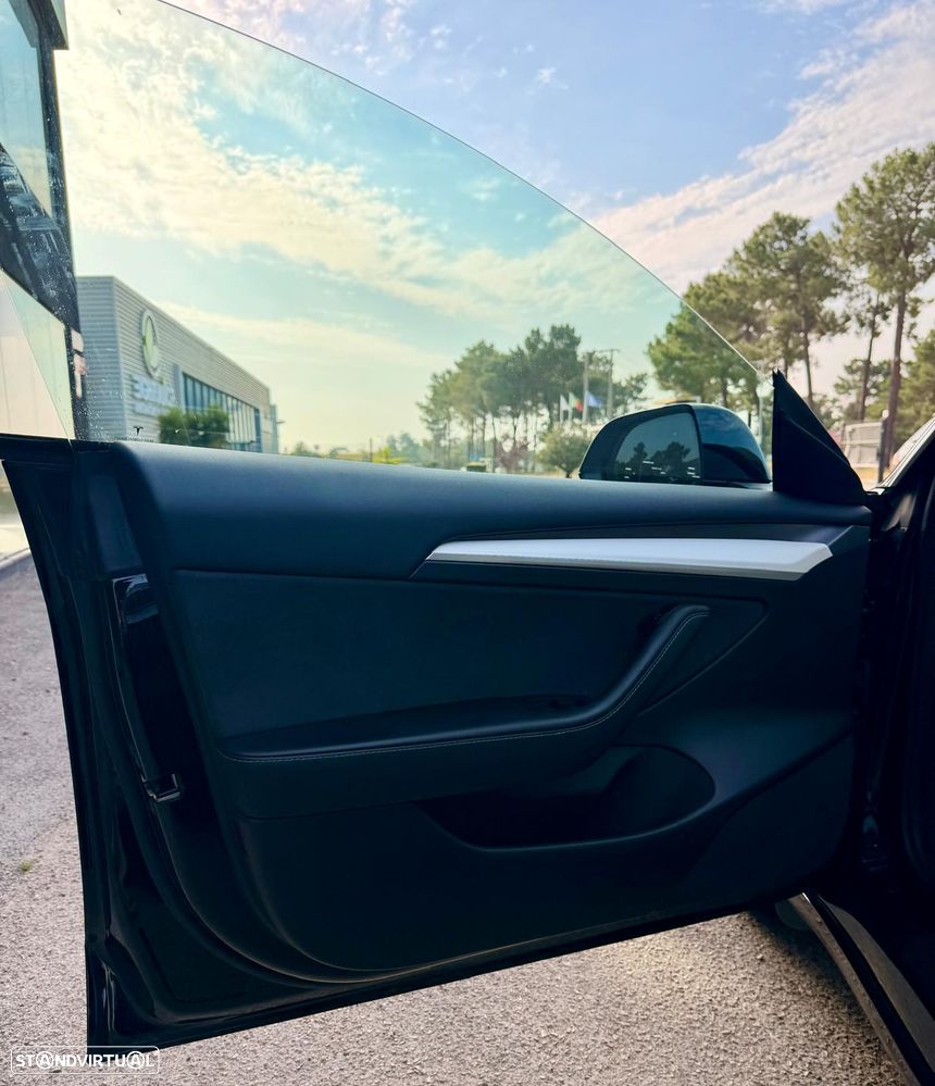 Tesla Model 3 Long Range AWD Dual Motor Performance - 9