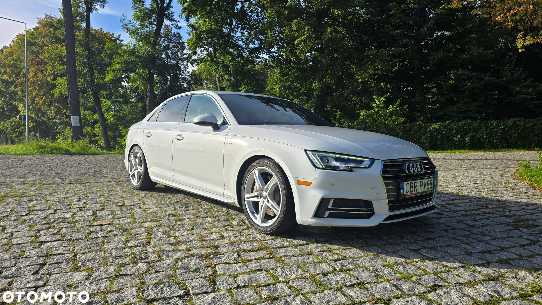 Audi A4 - 1