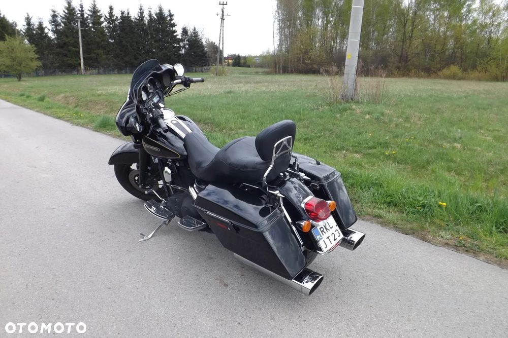 Harley-Davidson FLH Electra Glide - 6