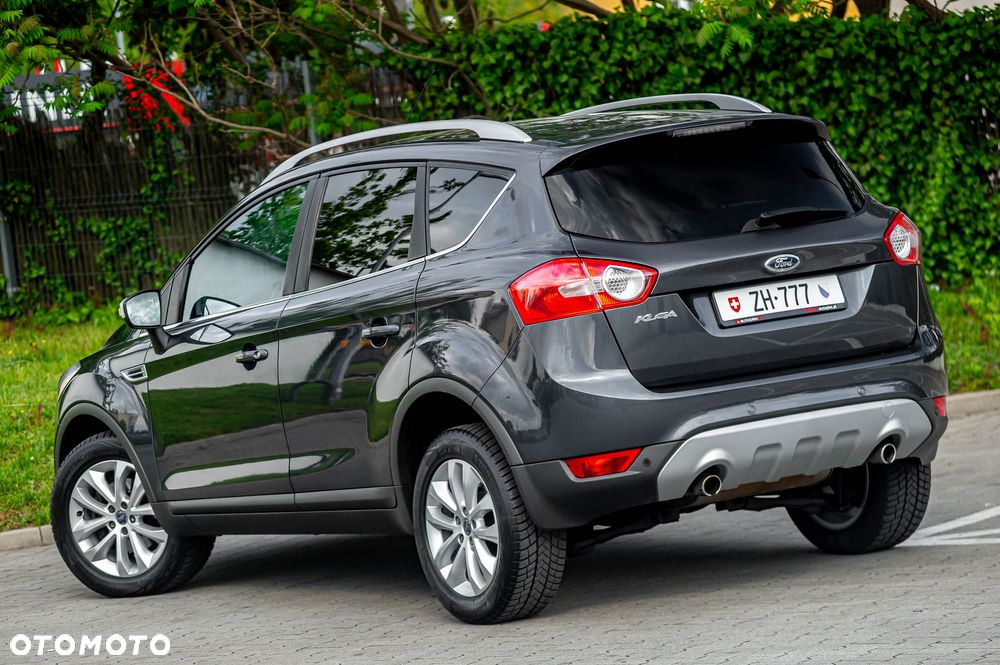 Ford Kuga 2.5 4x4 Titanium - 12