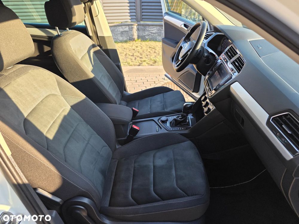 Volkswagen Tiguan 2.0 TDI SCR 4Motion (BlueMotion Techn.) DSG Highline - 25