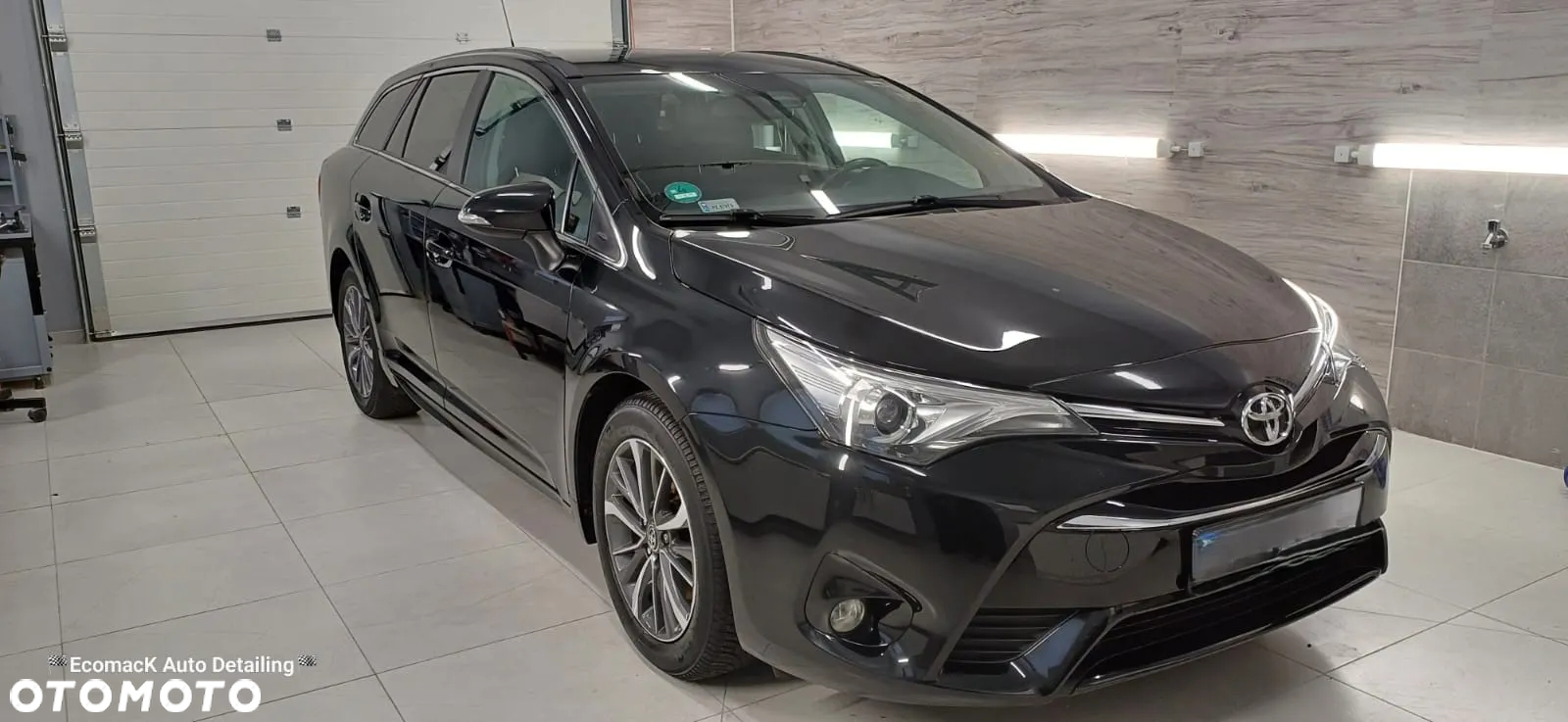 Toyota Avensis 2.0 D-4D Premium - 31