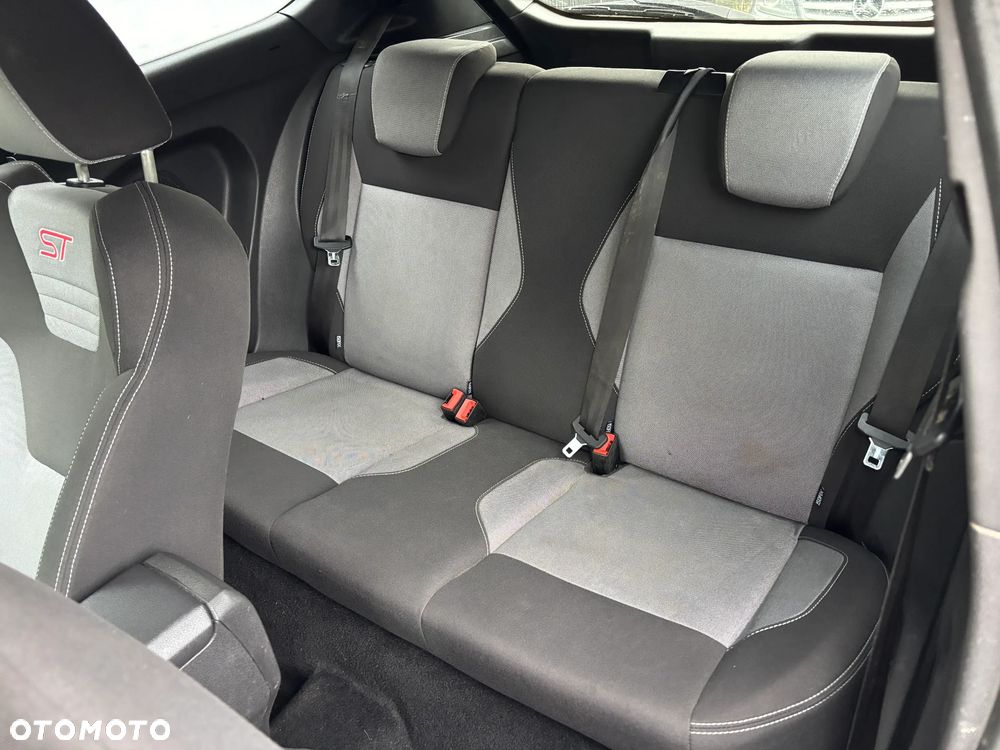 Ford Fiesta 1.6 EcoBoost ST - 16