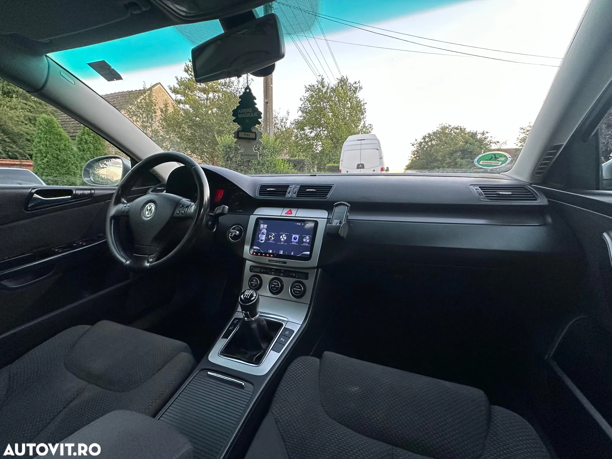 Volkswagen Passat - 7
