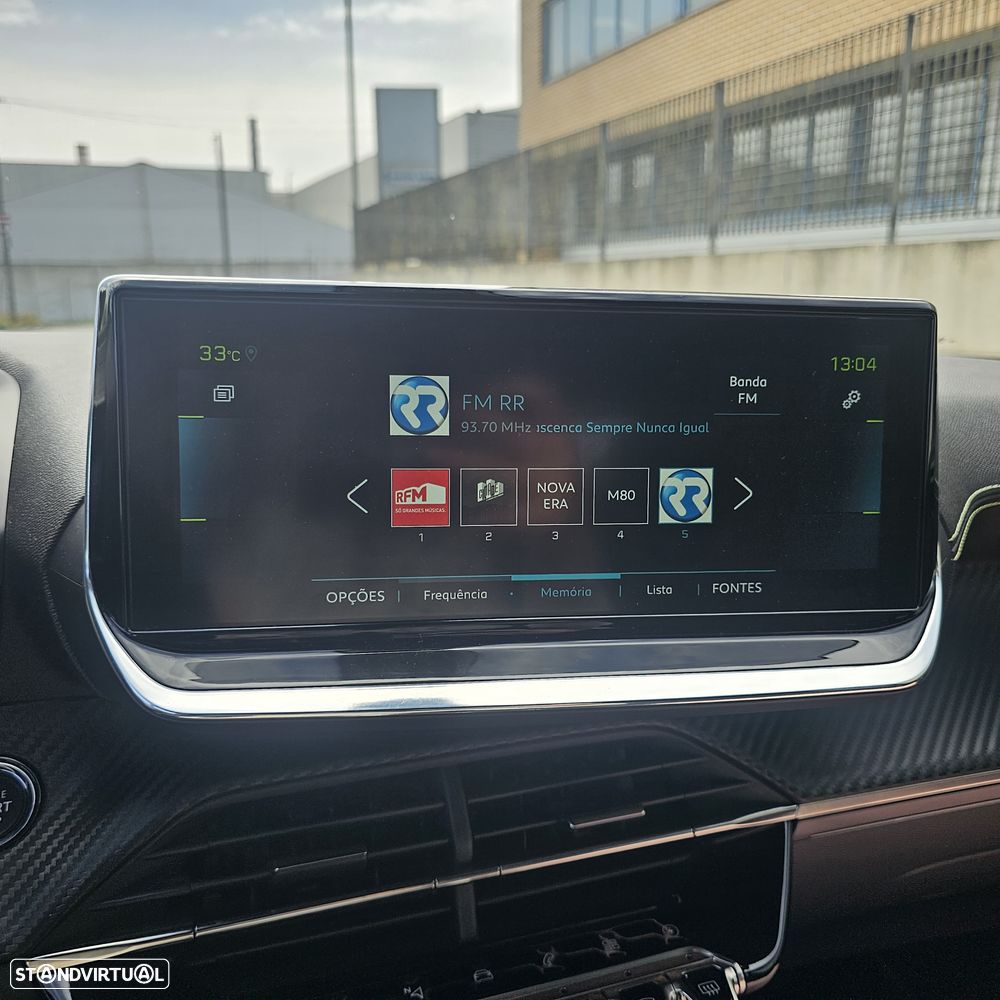 Peugeot e-2008 50 kWh GT - 11