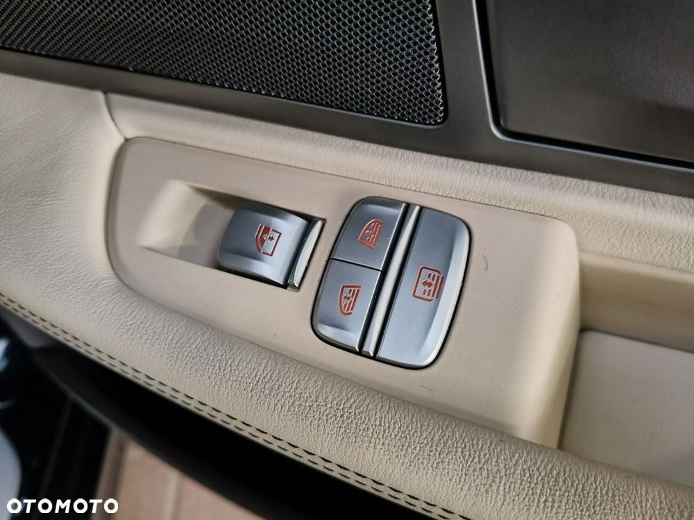 BMW Seria 7 - 21