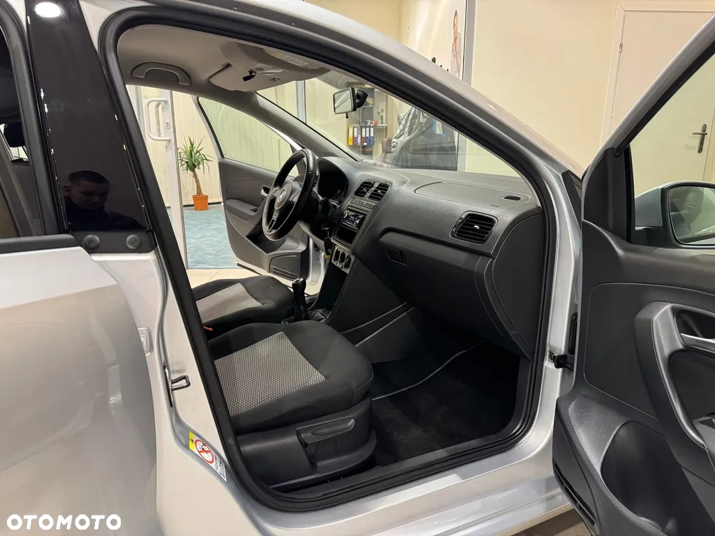 Volkswagen Polo 1.6 TDI DPF Trendline - 31