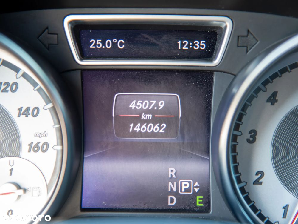 Mercedes-Benz CLA 250 4Matic 7G-DCT AMG Line - 35