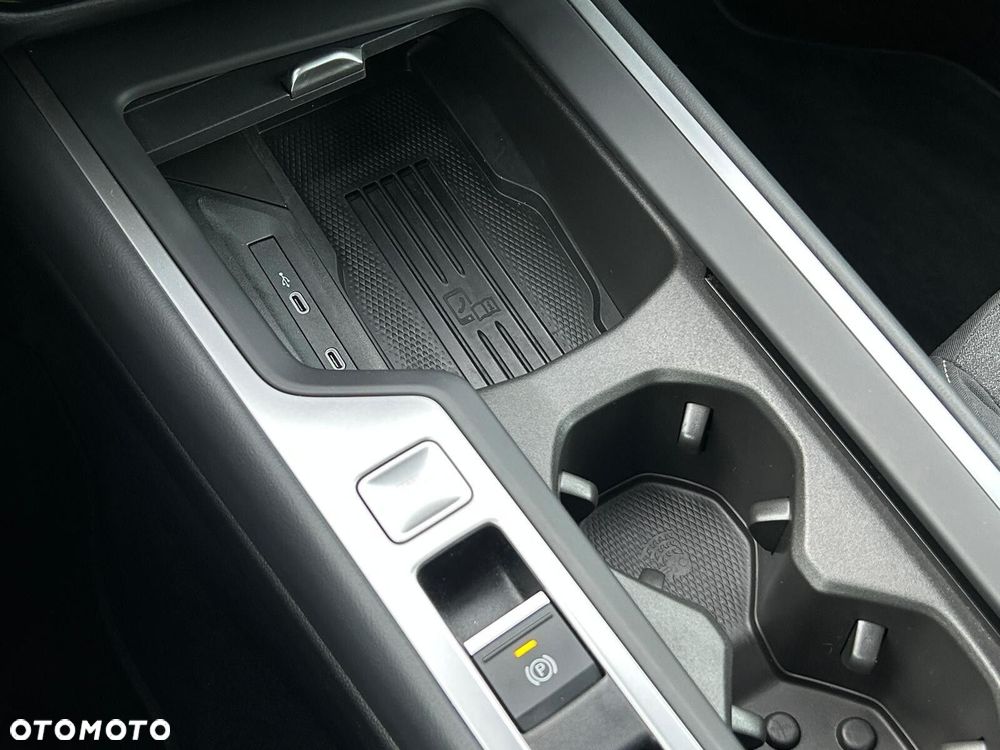 Volkswagen Passat Variant 1.5 TSI EVO Business DSG - 25