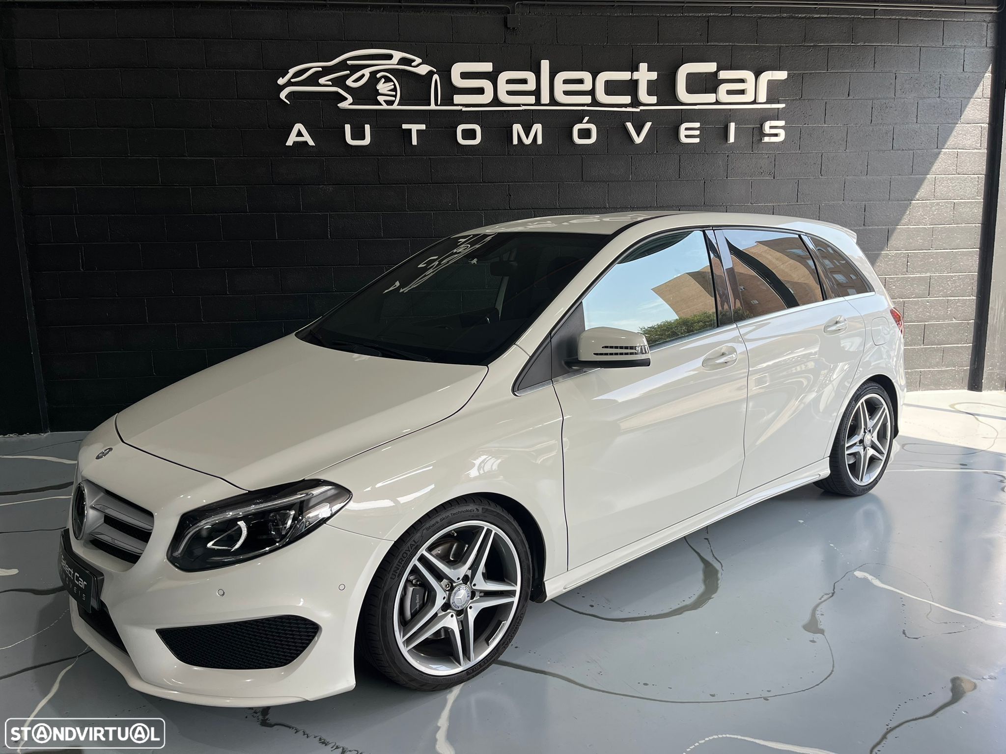 Mercedes-Benz B 220 (CDI) d 7G-DCT AMG Line - 1