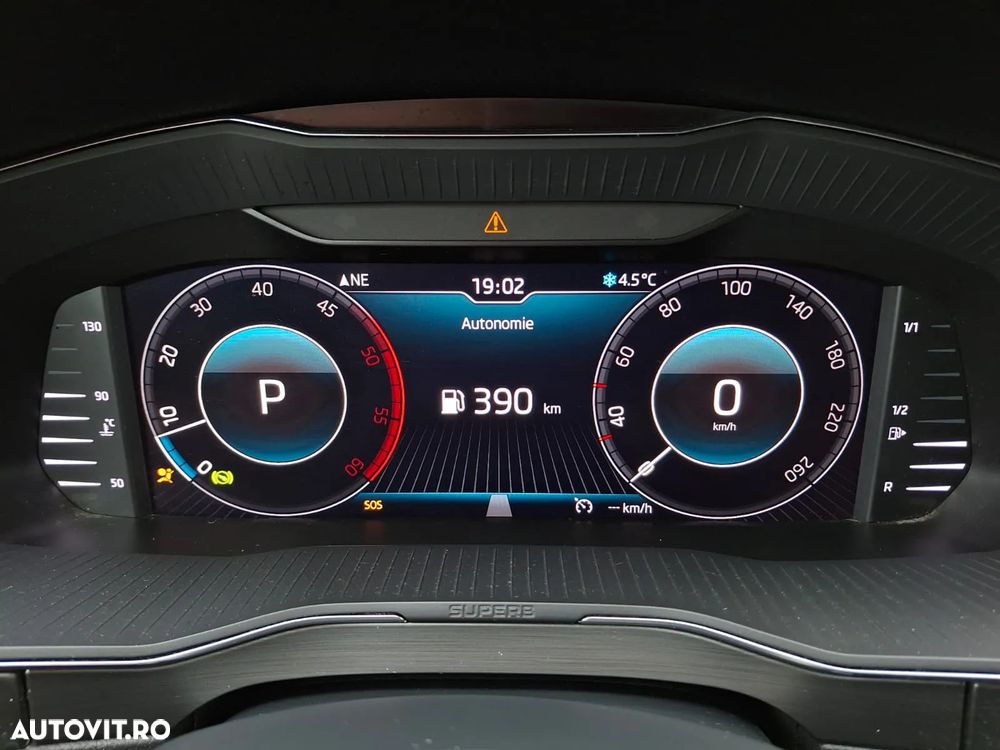 Skoda Superb 2.0 TDI DSG Style - 24