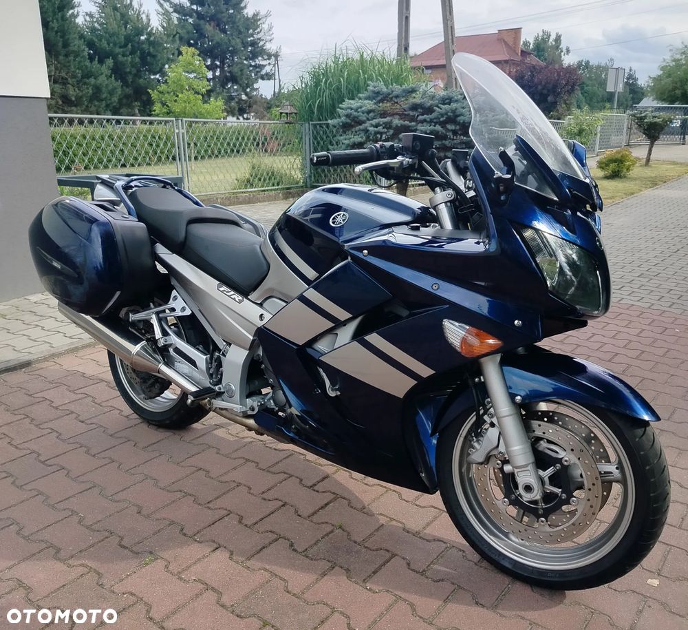 Yamaha FJR - 11