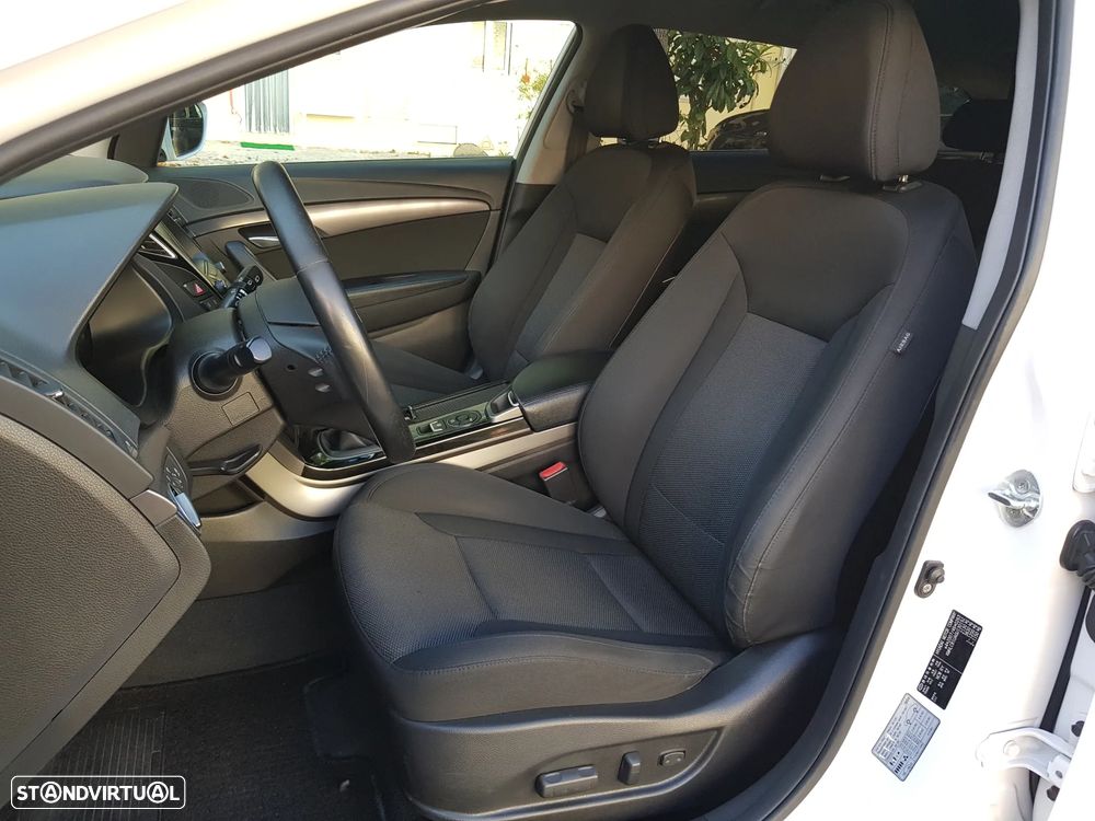 Hyundai i40 SW 1.7 CRDi Blue Comfort - 32