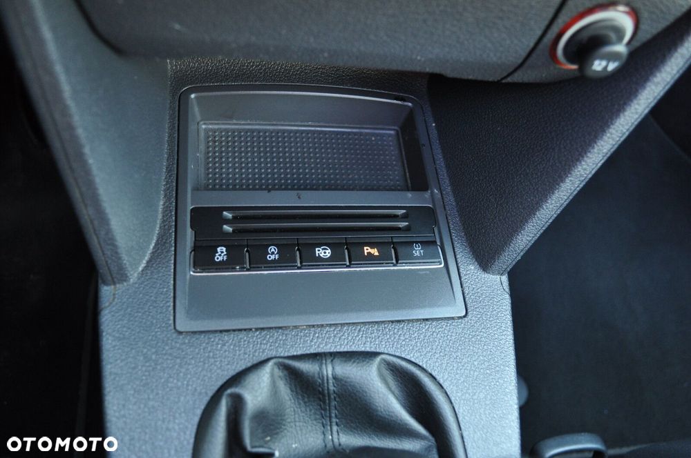 Volkswagen Touran - 14